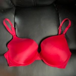Victoria’s Secret Demi Uplift Bra